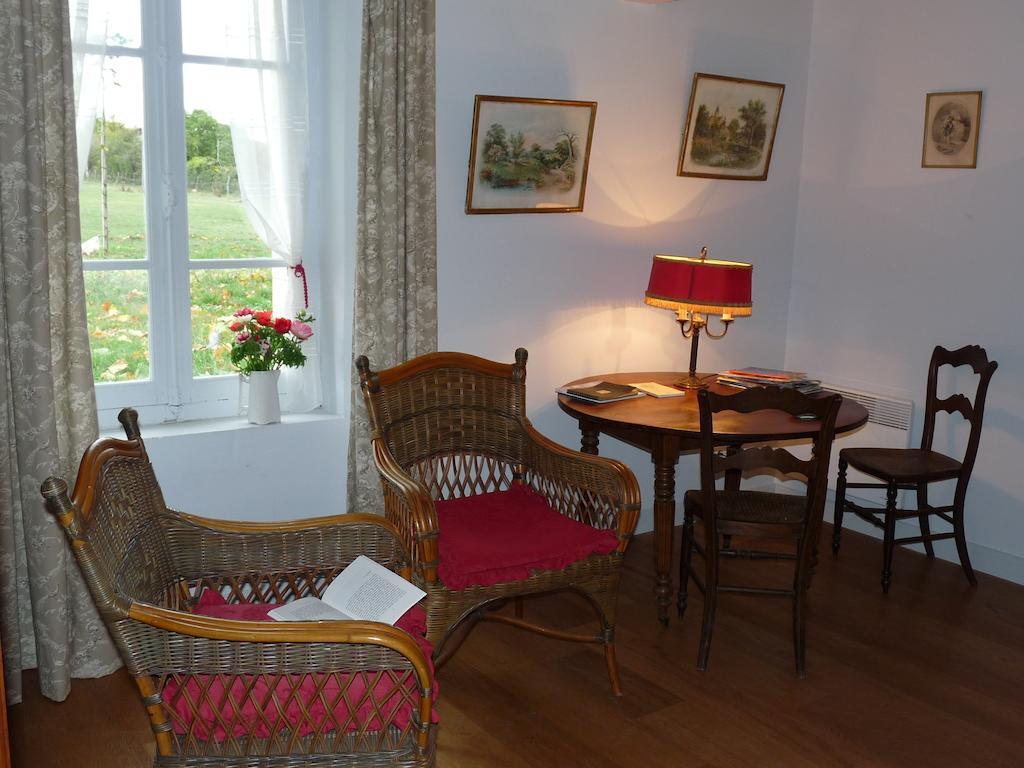 Chambres D'Hotes Les Pesques Palaminy 객실 사진